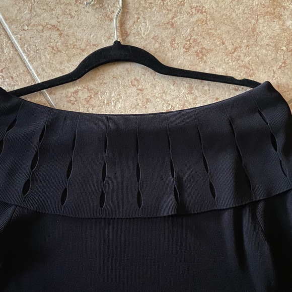 Top - Picture 3 of 4